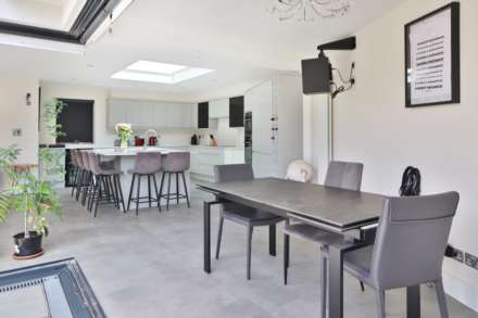 Browning Avenue, Worcester Park, Image 7