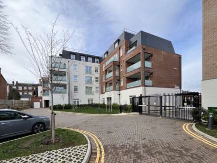 Watteville House, New Malden, Image 19