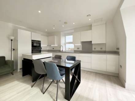 Watteville House, New Malden, Image 3