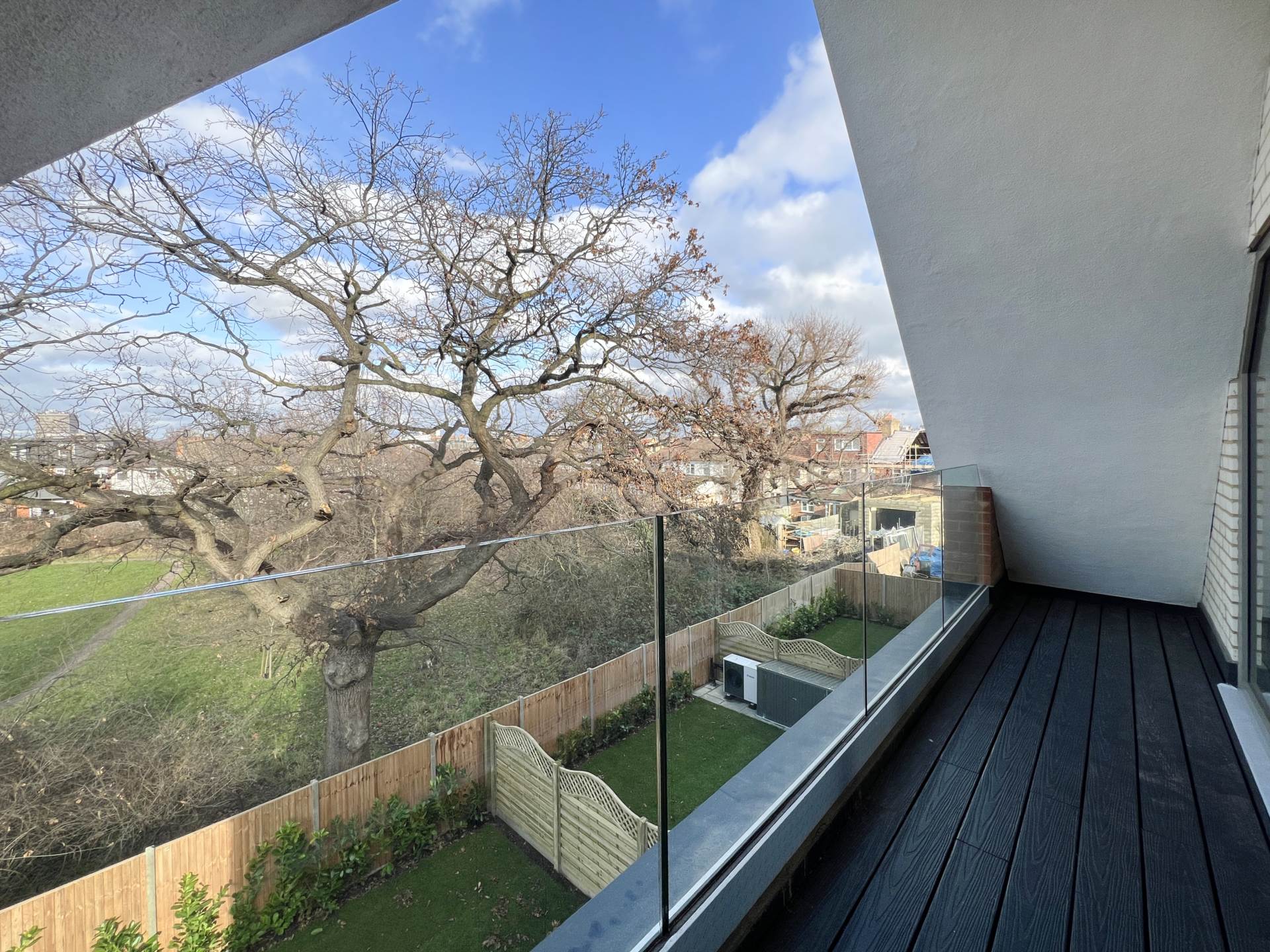 Woodfield Gardens, New Malden, Image 22