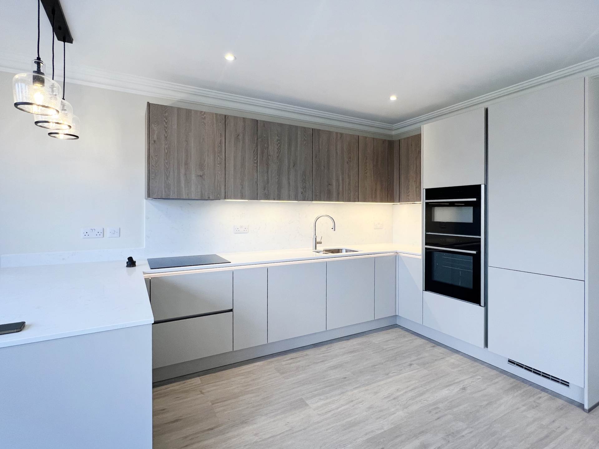 Woodfield Gardens, New Malden, Image 4