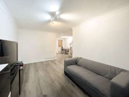 Windrush, New Malden, Image 4