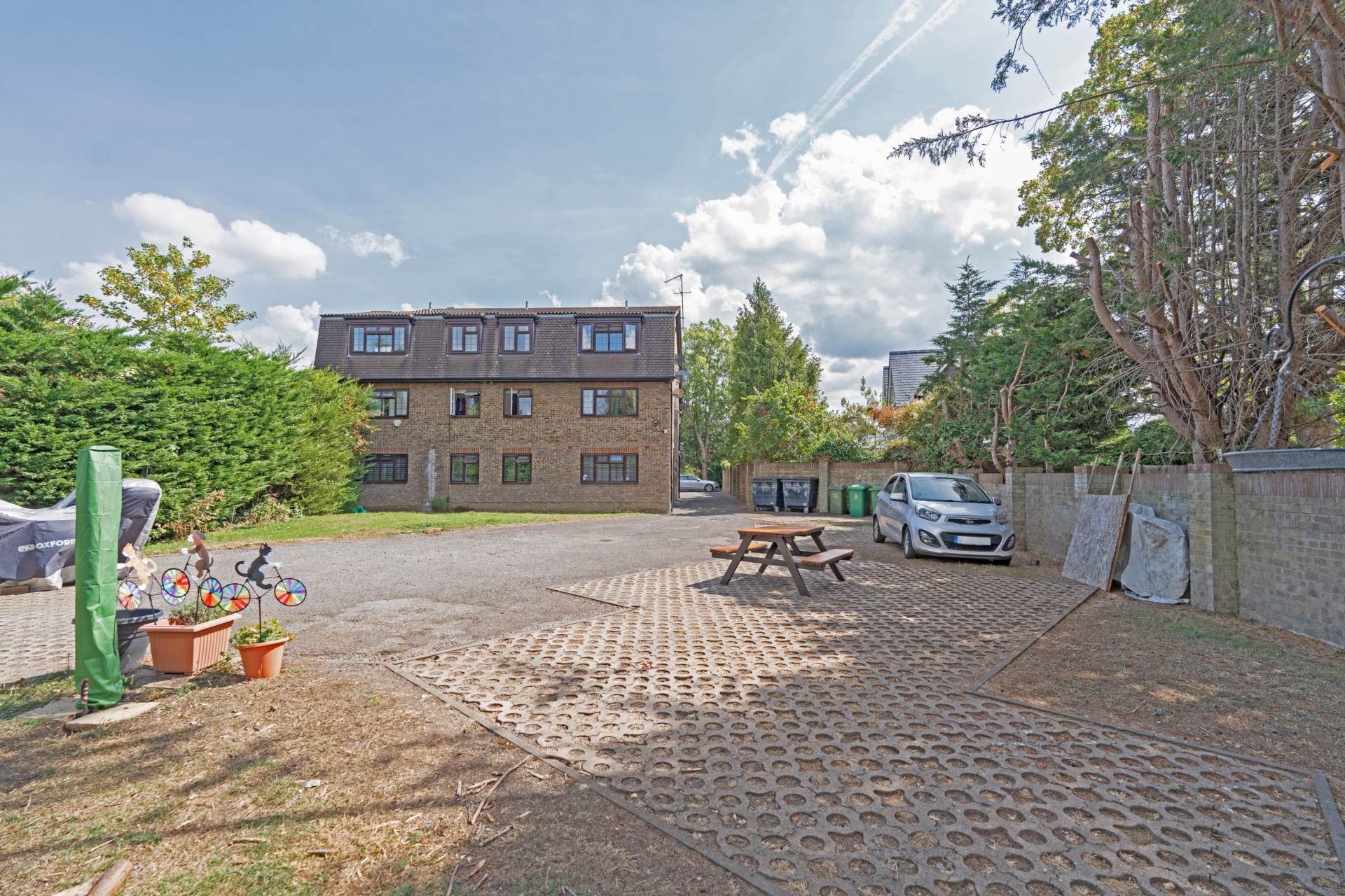Cambridge Avenue, New Malden, Image 7