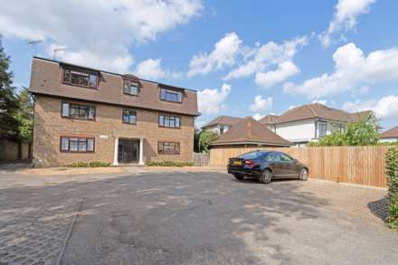 Cambridge Avenue, New Malden, Image 8