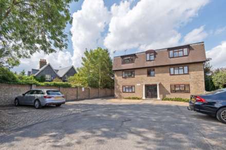 Cambridge Avenue, New Malden, Image 9