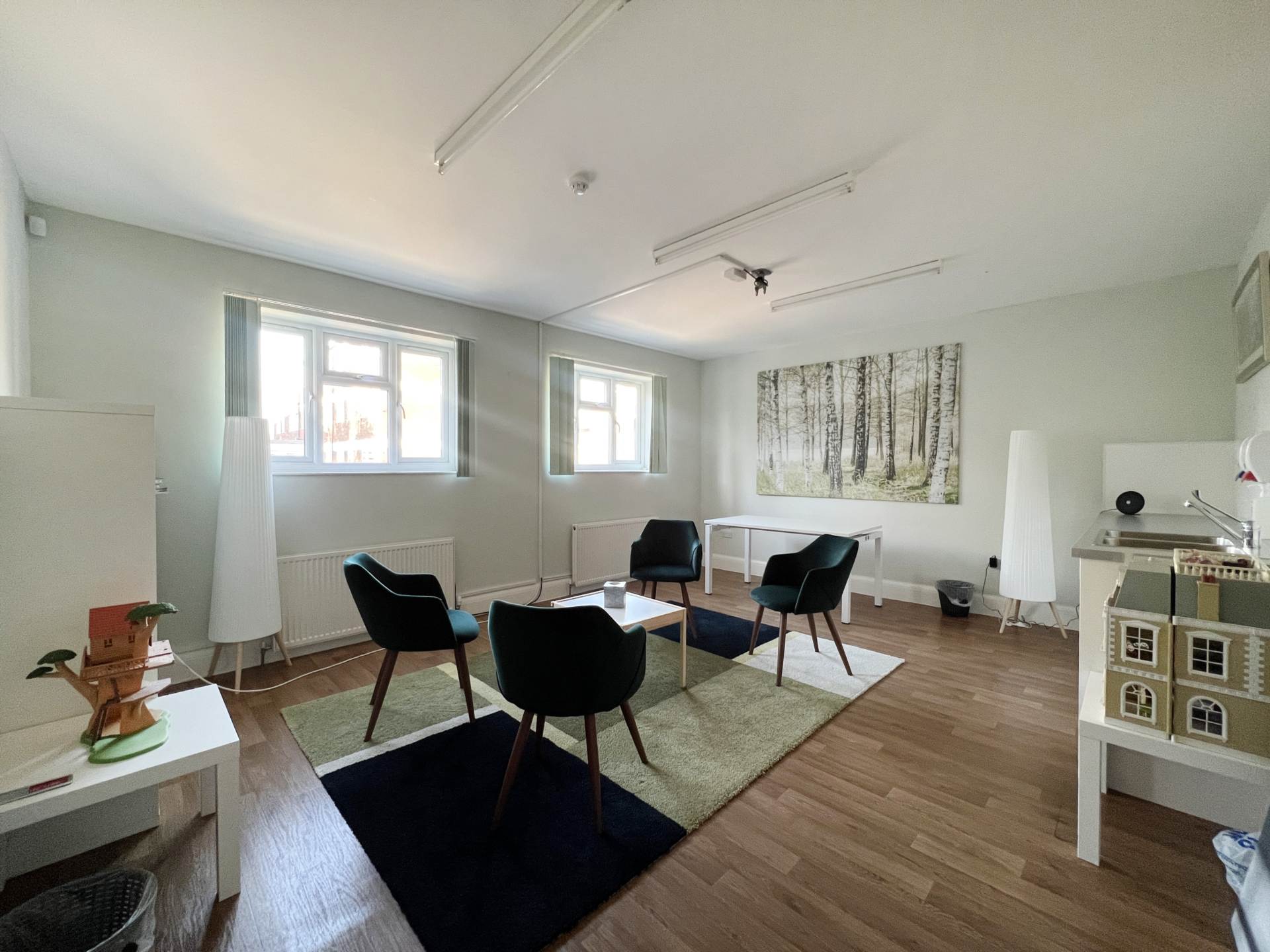 High Street, New Malden, Image 25