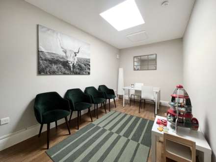 High Street, New Malden, Image 22