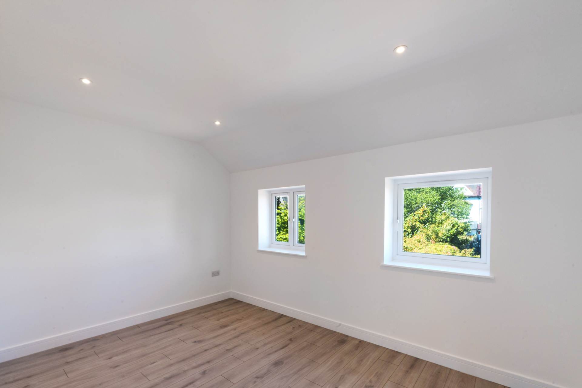 Ashley Road Walton On Thames, Walton On Thames, Image 5