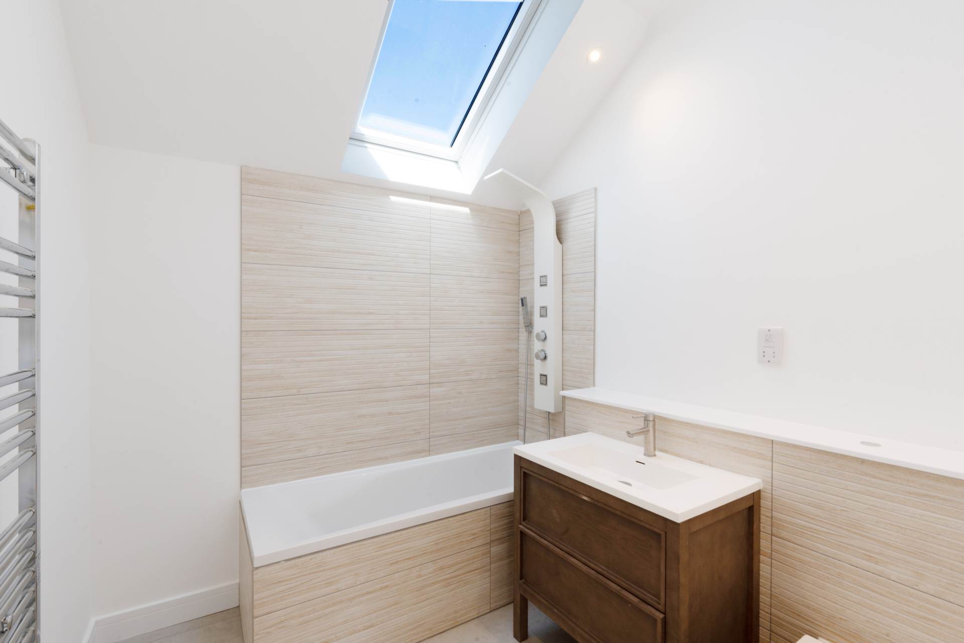 Ashley Road Walton On Thames, Walton On Thames, Image 6