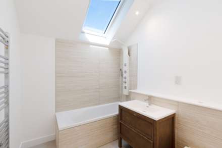 Ashley Road Walton On Thames, Walton On Thames, Image 6