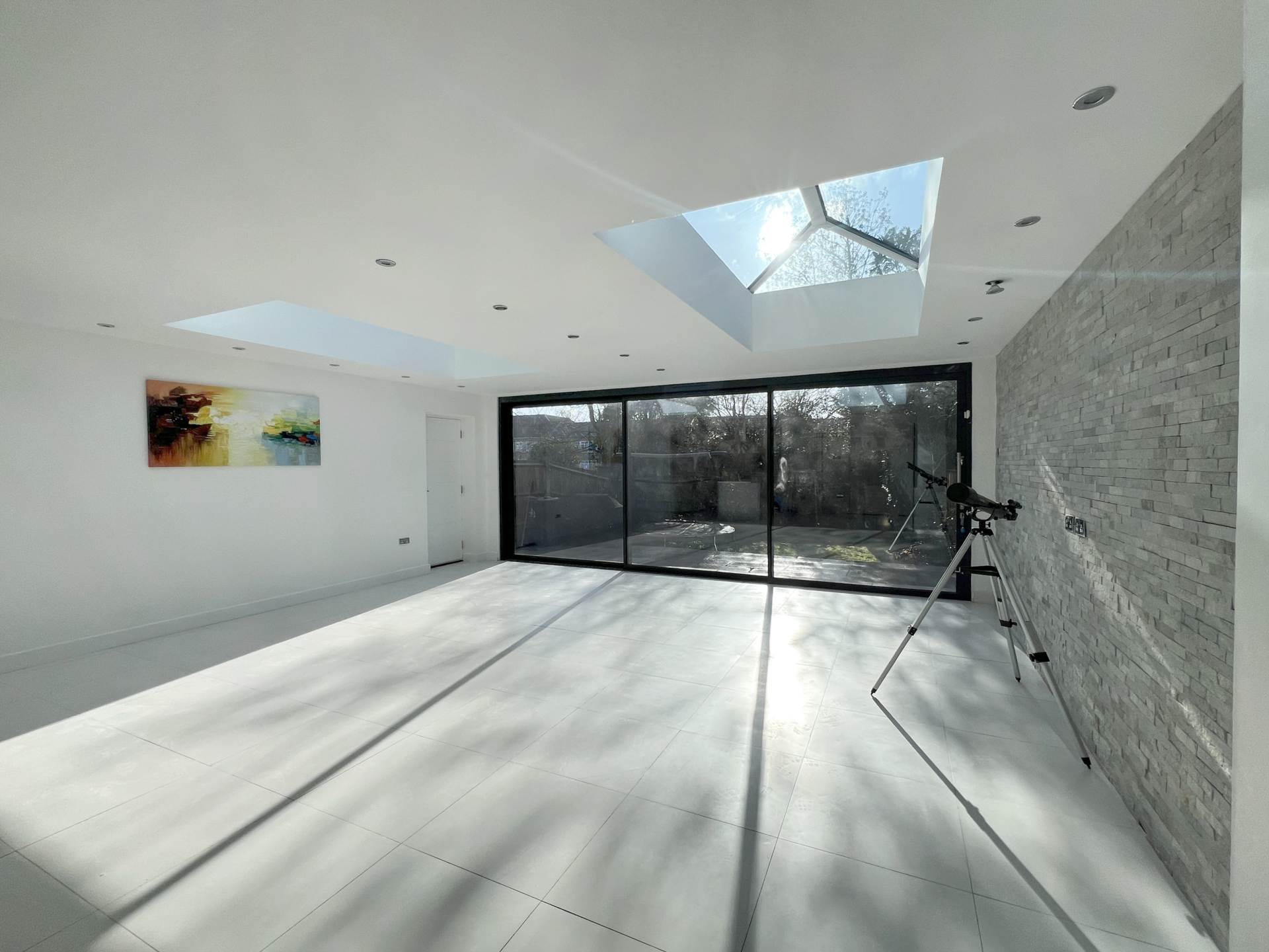 Buxton Drive, New Malden, Image 10