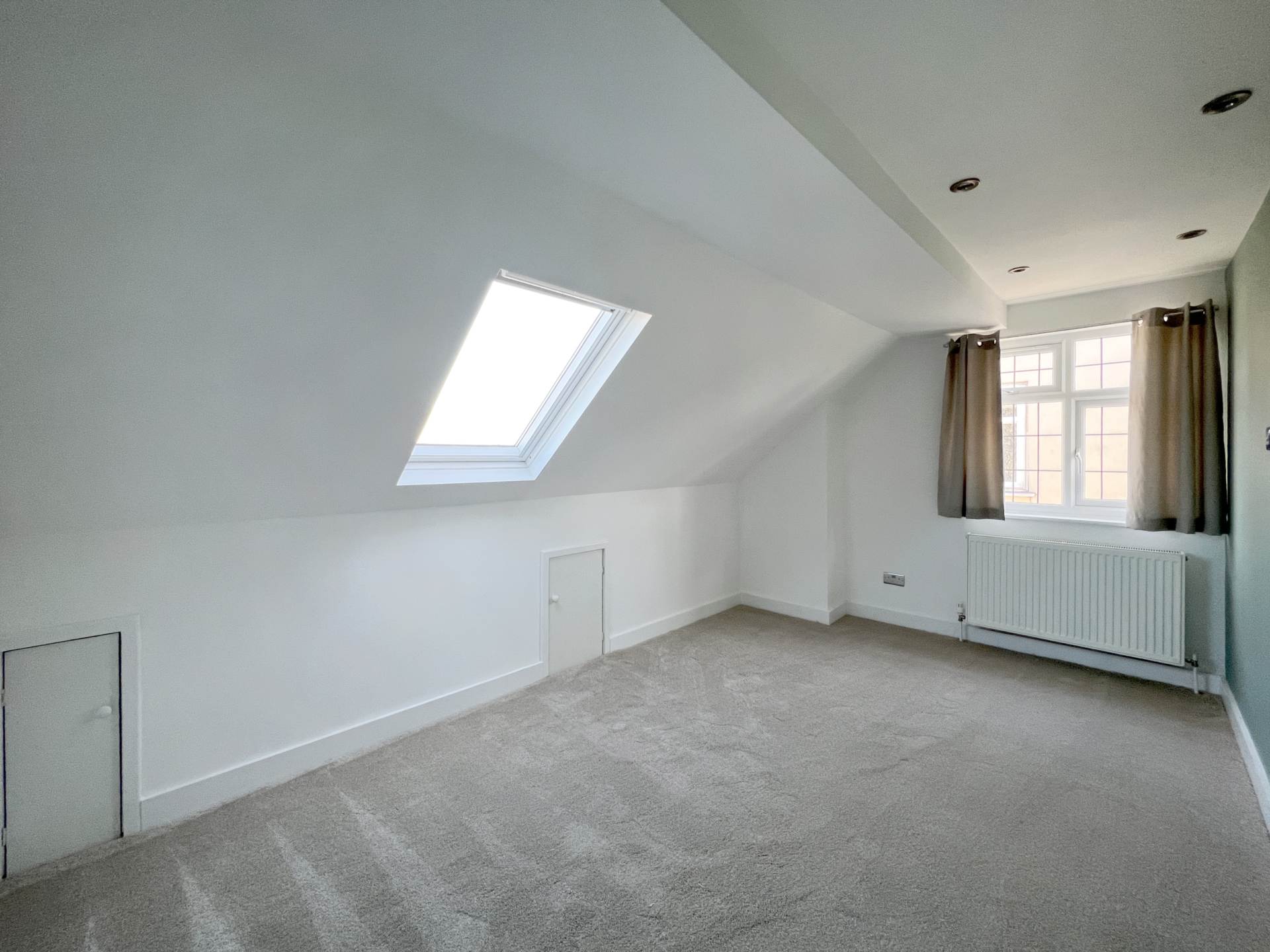 Buxton Drive, New Malden, Image 24