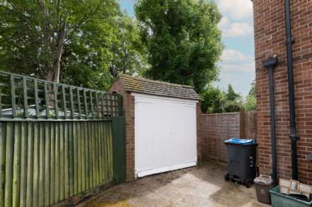 Sussex Close, New Malden, Image 12