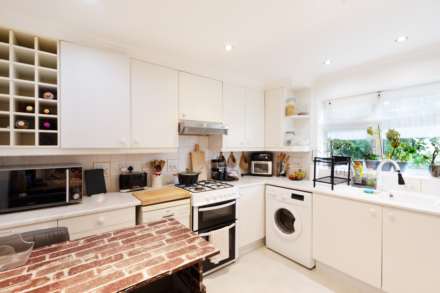 Sussex Close, New Malden, Image 5
