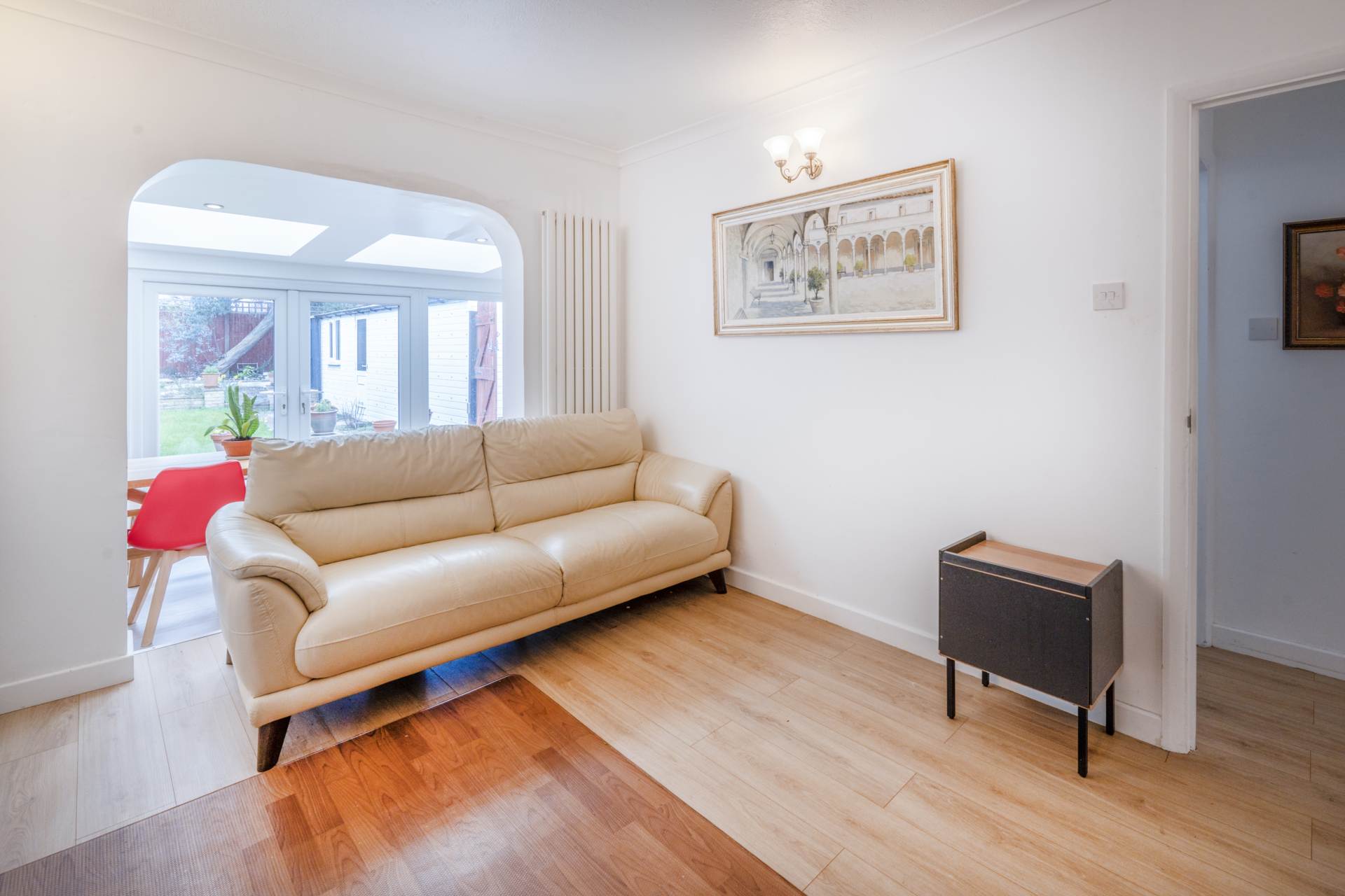 Cheshire Gardens, Chessington, Image 9