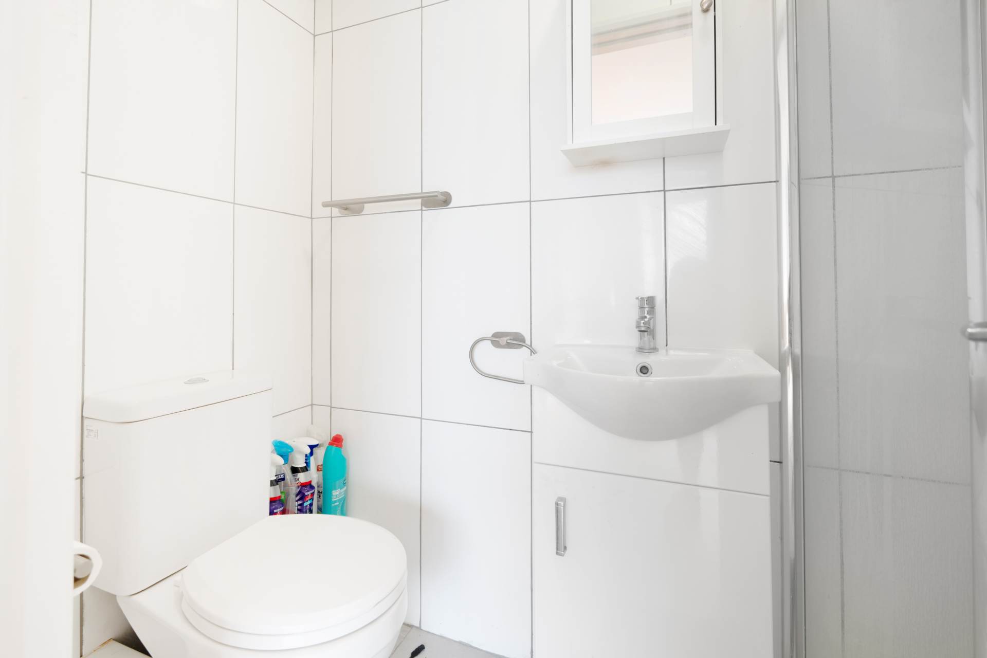 Epsom Road, Sutton, Image 16