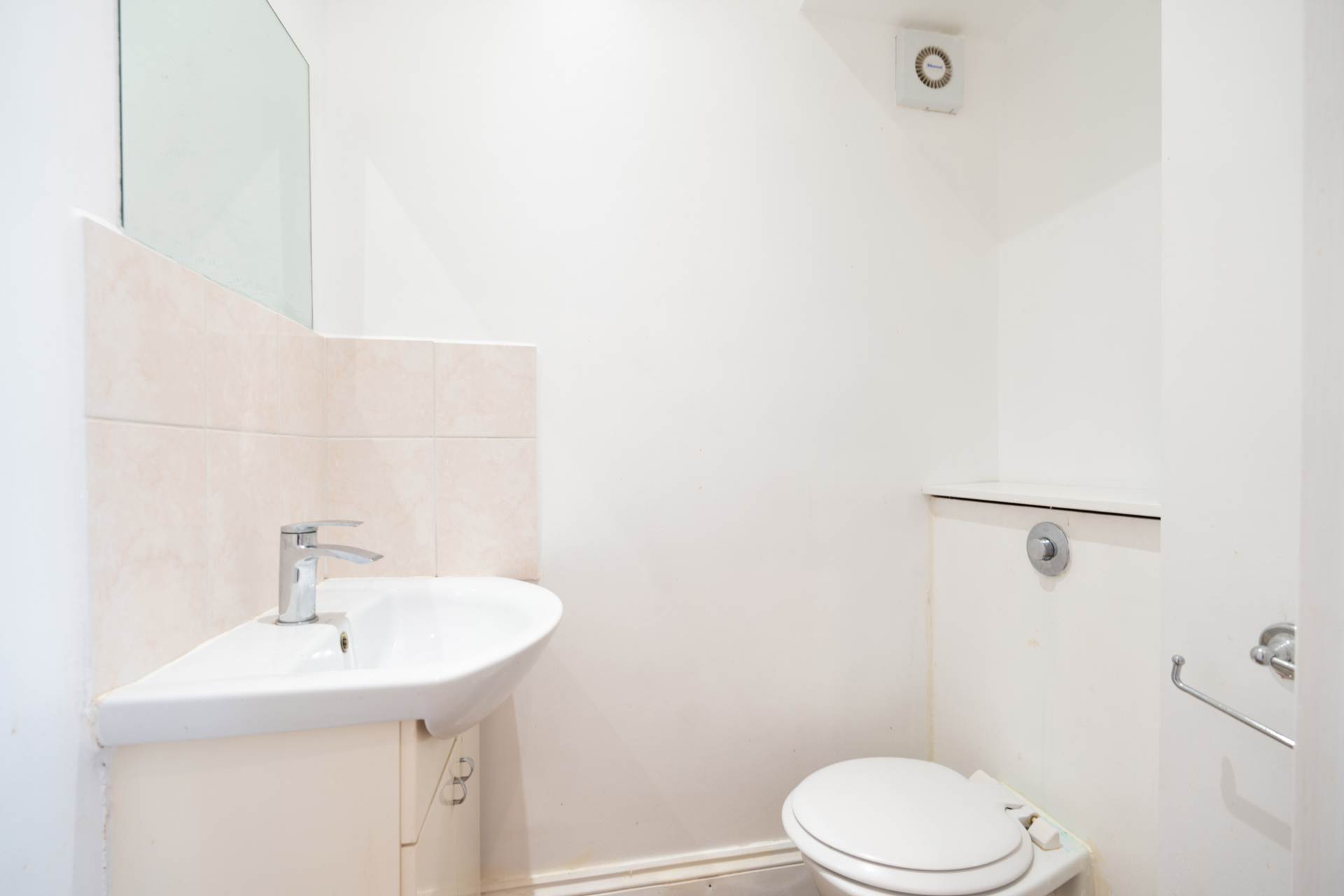 Epsom Road, Sutton, Image 19