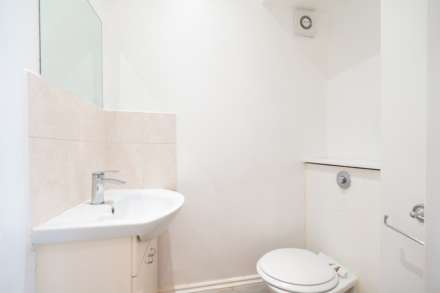 Epsom Road, Sutton, Image 19