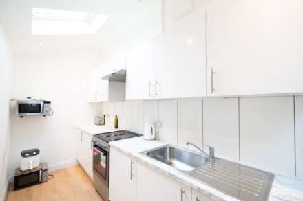 Epsom Road, Sutton, Image 4