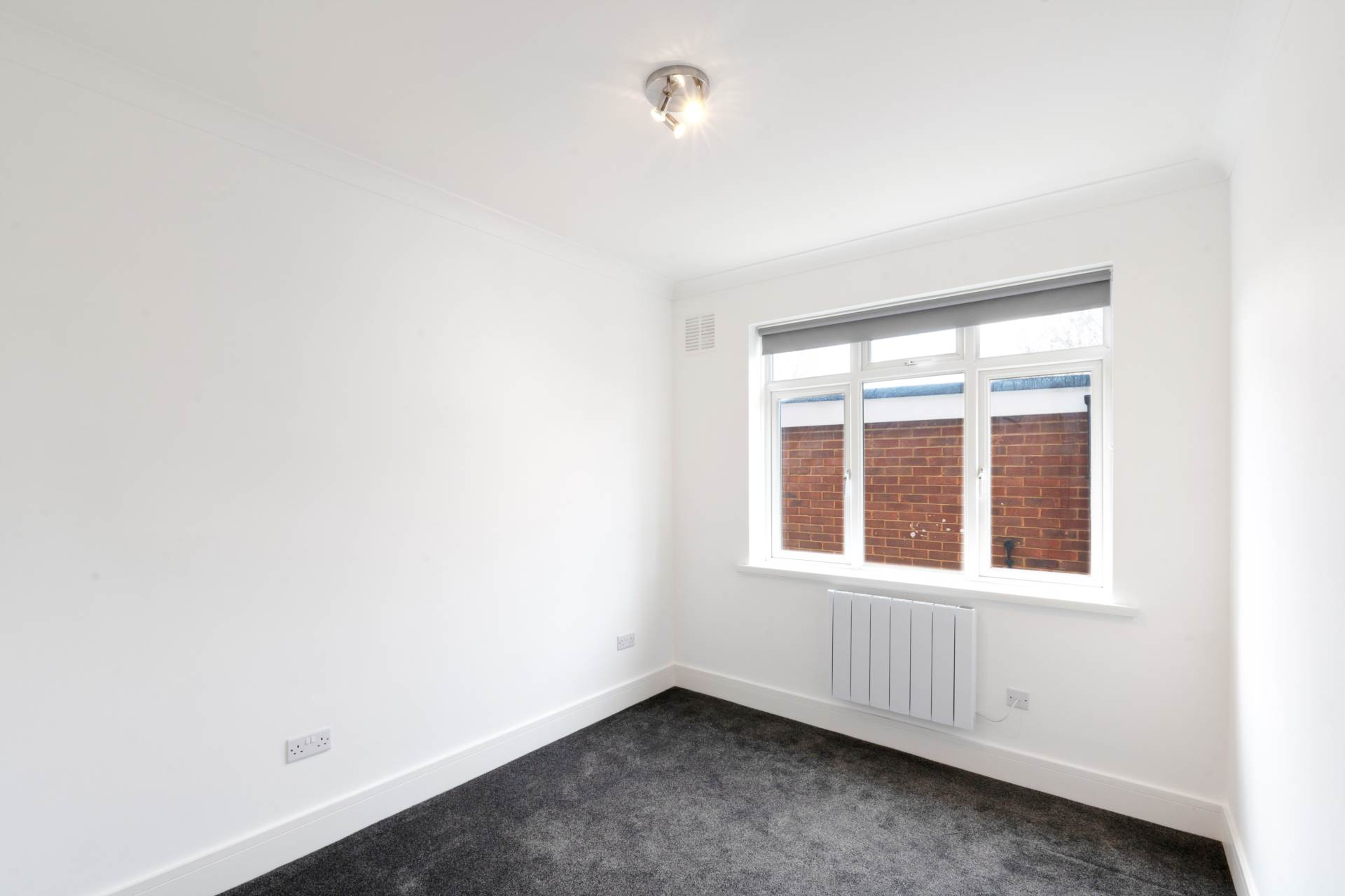 St Philips Avenue, Worcester Park, Image 11