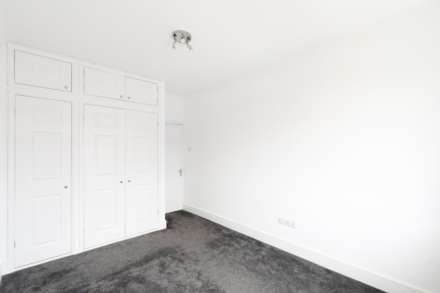 St Philips Avenue, Worcester Park, Image 9