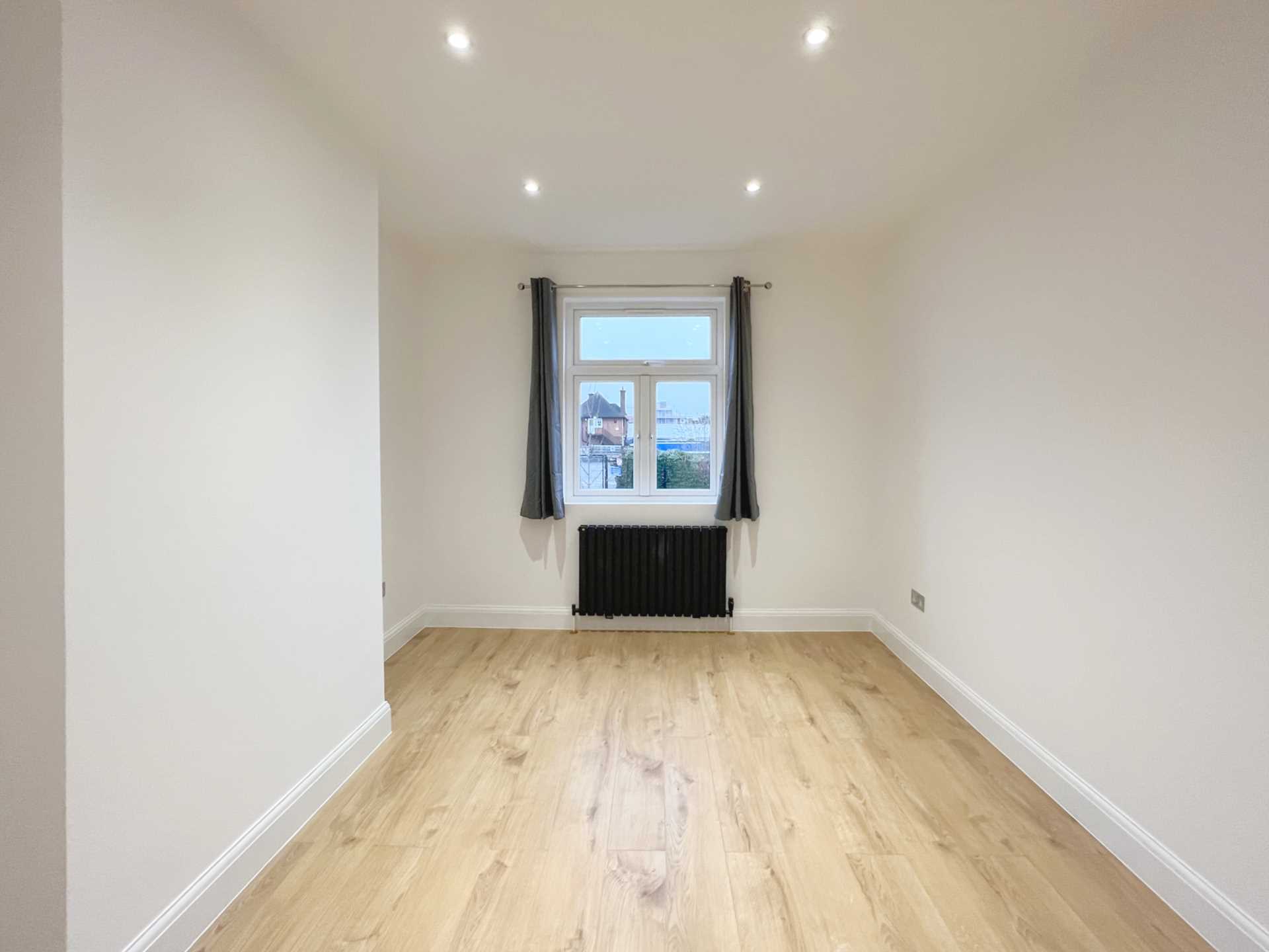 Beverley Road, New Malden, Image 10