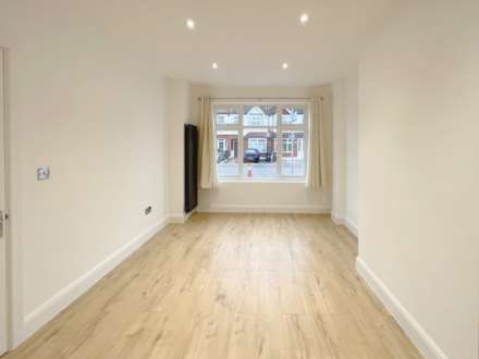 Beverley Road, New Malden, Image 3