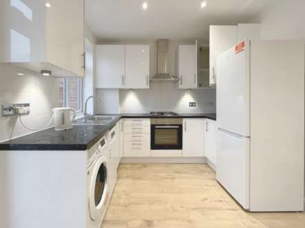 Beverley Road, New Malden, Image 4