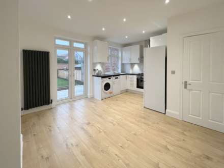 Beverley Road, New Malden, Image 5