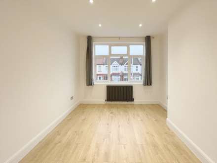 Beverley Road, New Malden, Image 8