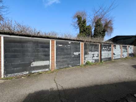 Kingston Road, New Malden, Image 14