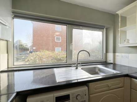 Kingston Road, New Malden, Image 6