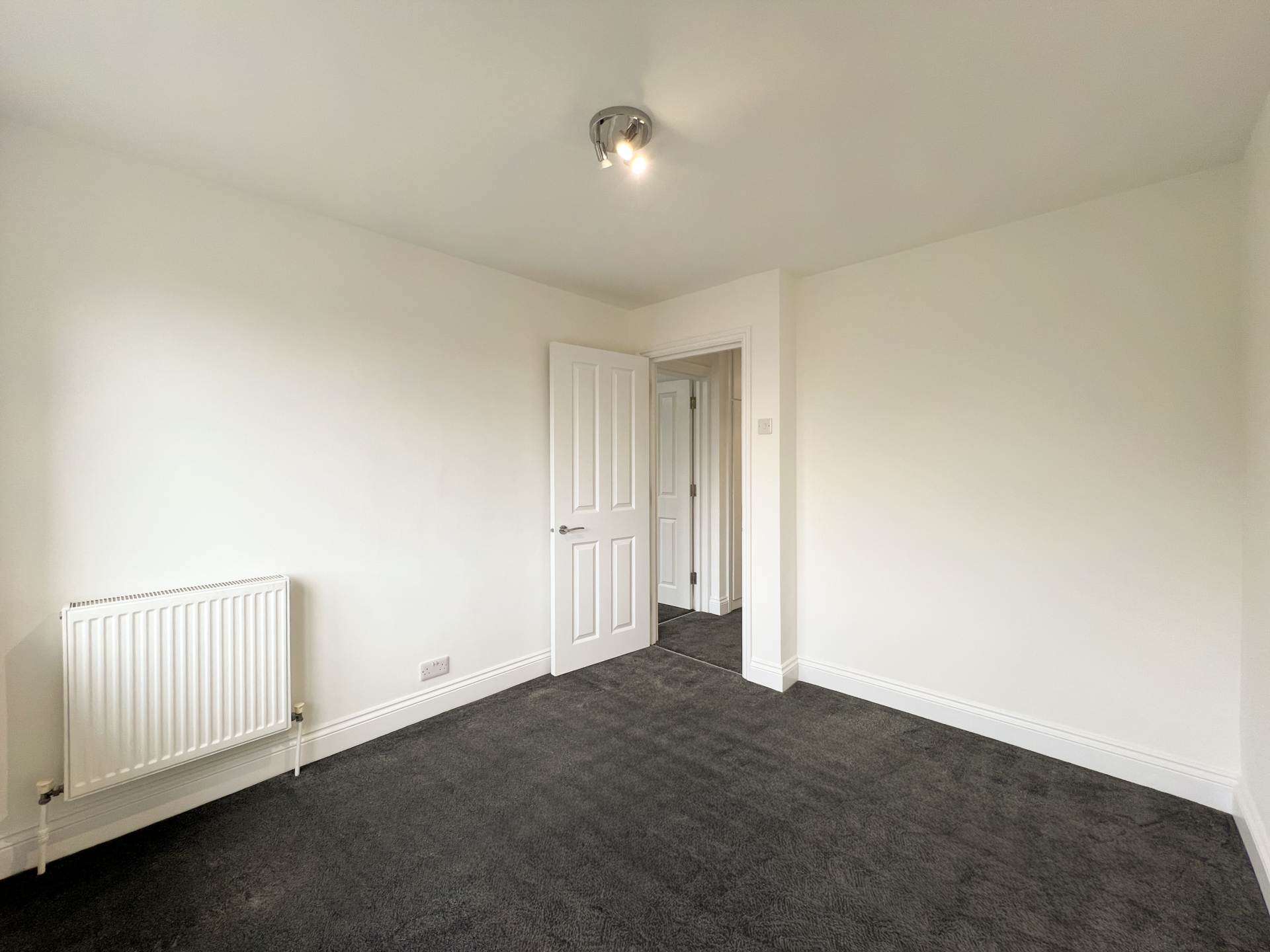 The Avenue, Worcester Park, Image 15