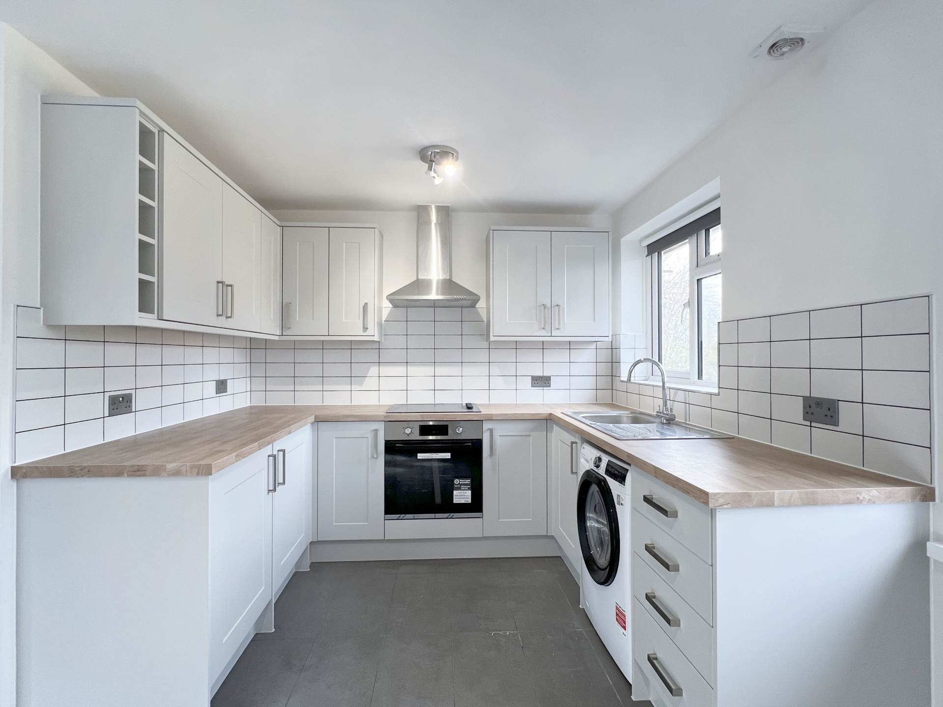 The Avenue, Worcester Park, Image 6