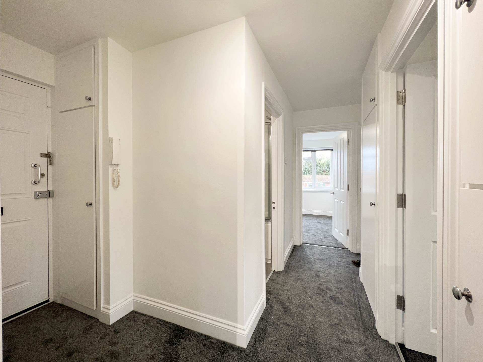 The Avenue, Worcester Park, Image 8