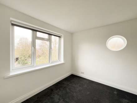 The Avenue, Worcester Park, Image 10