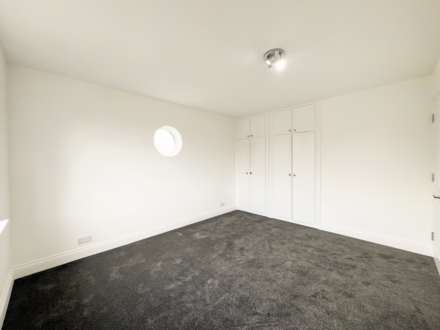 The Avenue, Worcester Park, Image 11