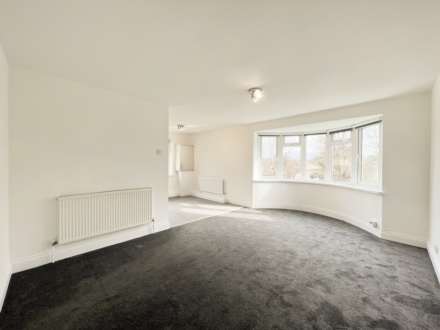 The Avenue, Worcester Park, Image 2