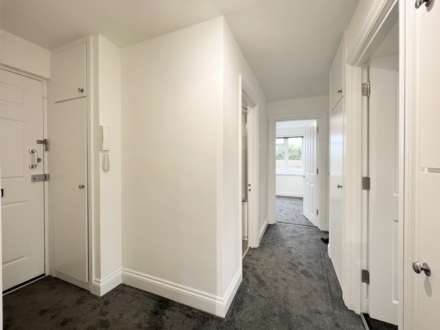 The Avenue, Worcester Park, Image 8