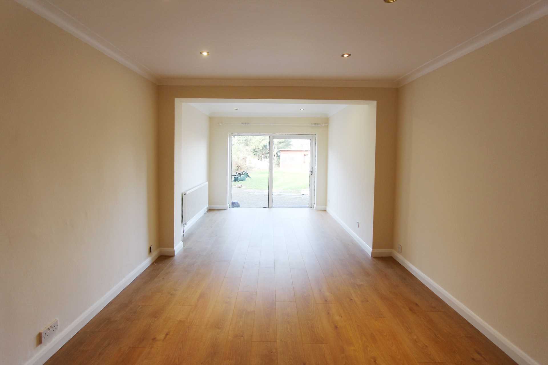 Downfield, Worcester Park, Image 4