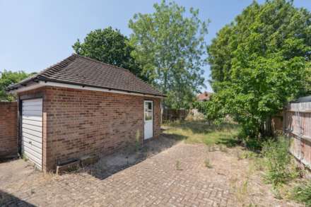 Downfield, Worcester Park, Image 17