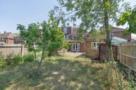 Downfield, Worcester Park, Image 19
