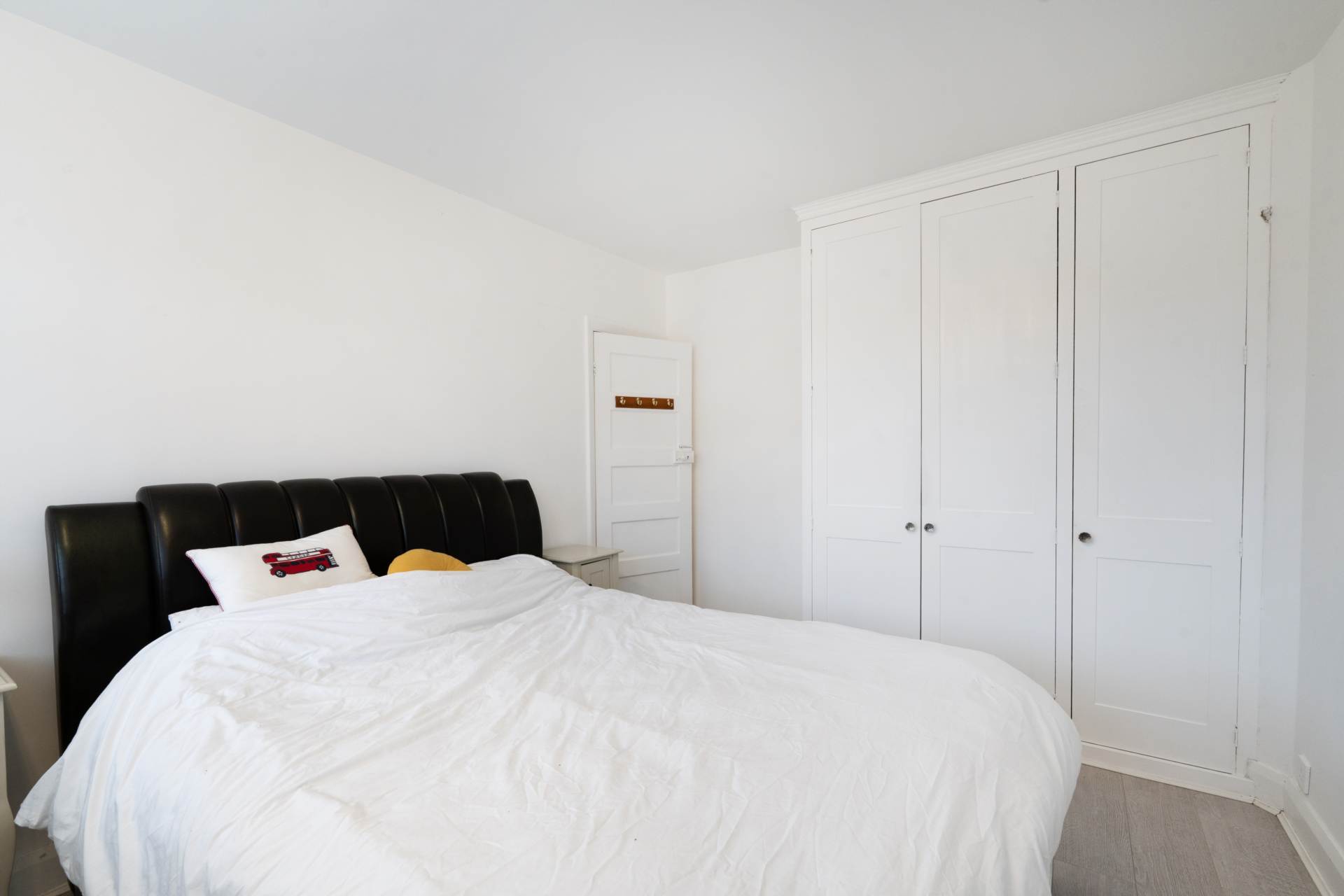 Chatsworth Gradens, New Malden, Image 7