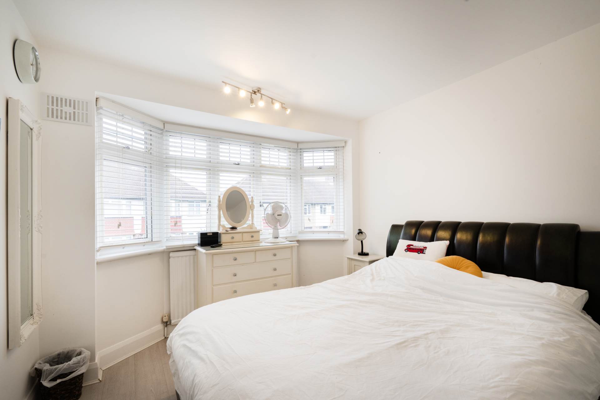 Chatsworth Gradens, New Malden, Image 8