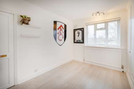 Chatsworth Gradens, New Malden, Image 10