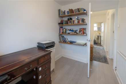 Chatsworth Gradens, New Malden, Image 11