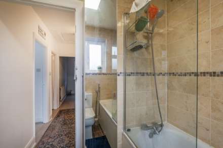 Chatsworth Gradens, New Malden, Image 14