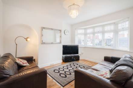 Chatsworth Gradens, New Malden, Image 2