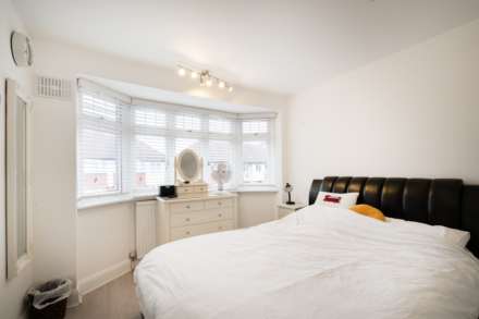 Chatsworth Gradens, New Malden, Image 8