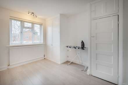 Chatsworth Gradens, New Malden, Image 9